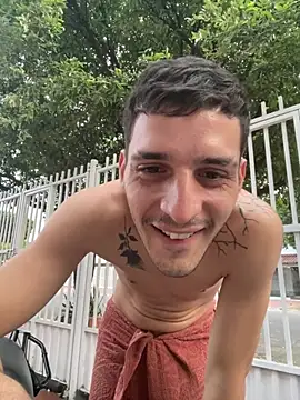 boy_max_latinのライブXXXチャット