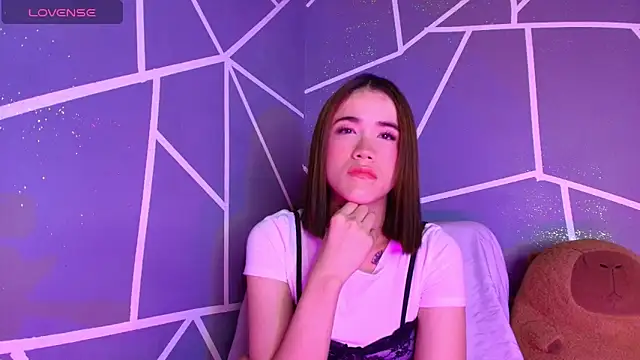 צ'אט XXX בשידור חי של samivan1234