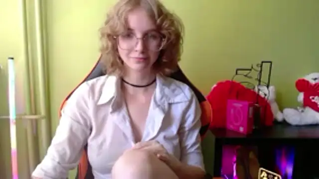 juicyPenny Adlı Modelin Canlı XXX Sohbeti