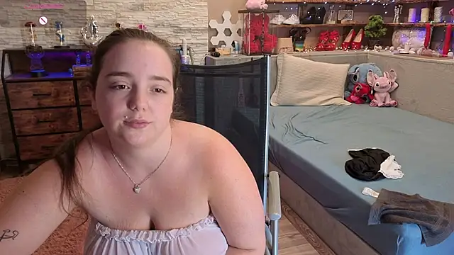Kimberly-Caprice's Live XXX Chat