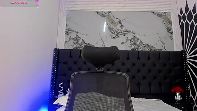 Chat +18 de jacobJohns_ ao vivo