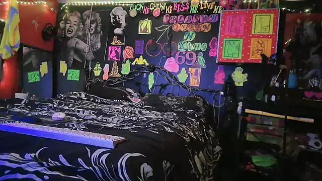 Splash_Queen420 – Naživo XXX chat
