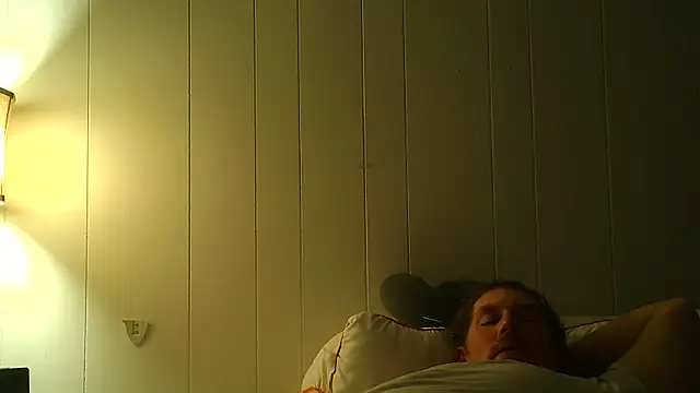 9VOLTT élő XXX-chatje