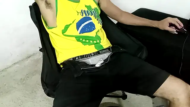 Chat +18 de MagrinhoSaradoo ao vivo