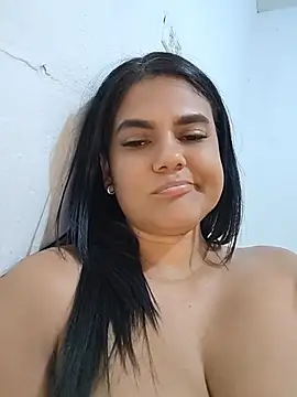 AntonellaShot Adlı Modelin Canlı XXX Sohbeti