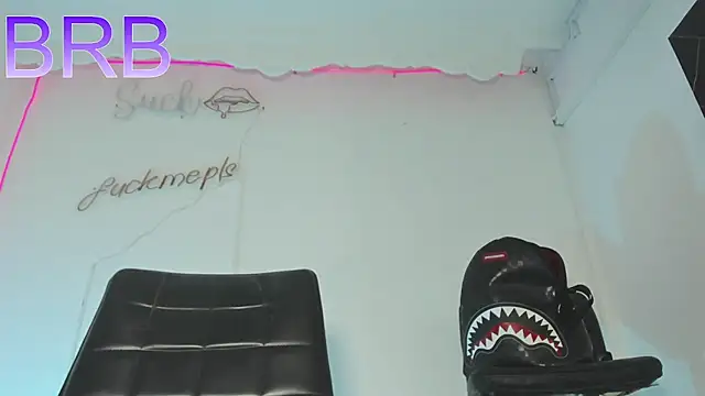Rpoolrboy live XXX chat