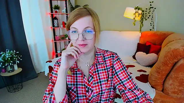 Chat +18 de YourUniverser ao vivo