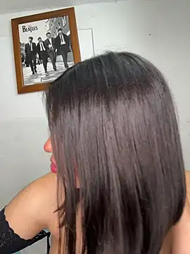 Chat +18 de emily_L12 ao vivo