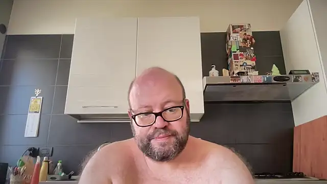 Chat +18 de theitalianbear ao vivo