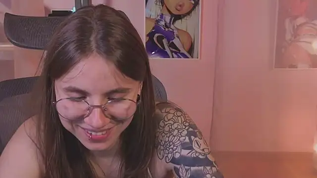 Chat +18 de _AnnaStark_ ao vivo