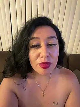 Chat +18 de Michelle_dulce ao vivo