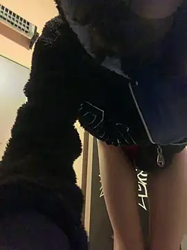 Chat +18 de Solciss235 ao vivo