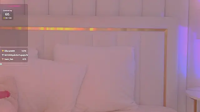 Chat +18 de AriellaMelo ao vivo