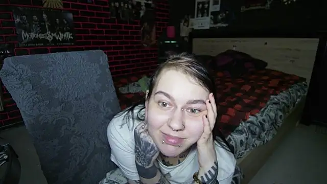 Chat +18 de MessalinaOfficial ao vivo