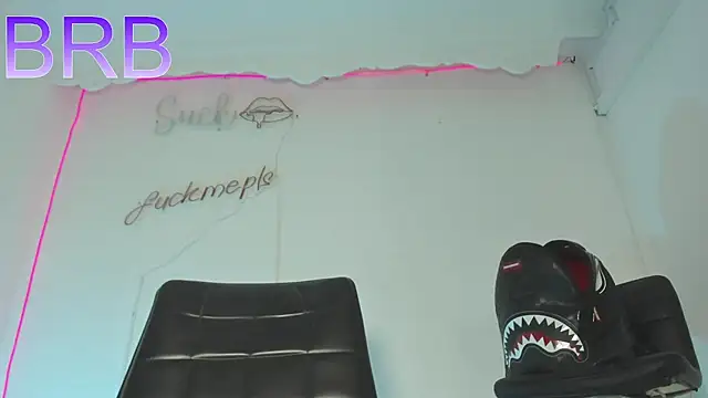 Rpoolrboy 即時 XXX 聊天