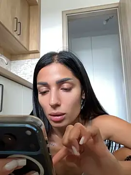 VickyM99 – Naživo XXX chat