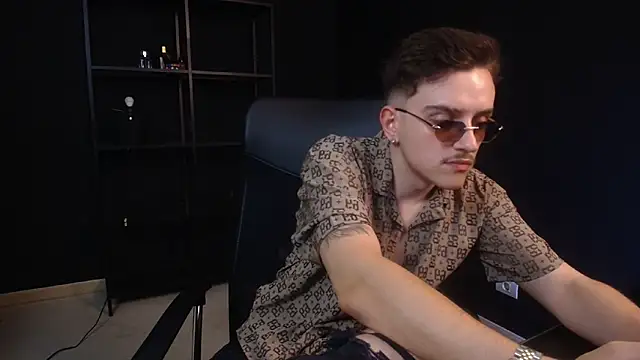FelixStarkk – Naživo XXX chat