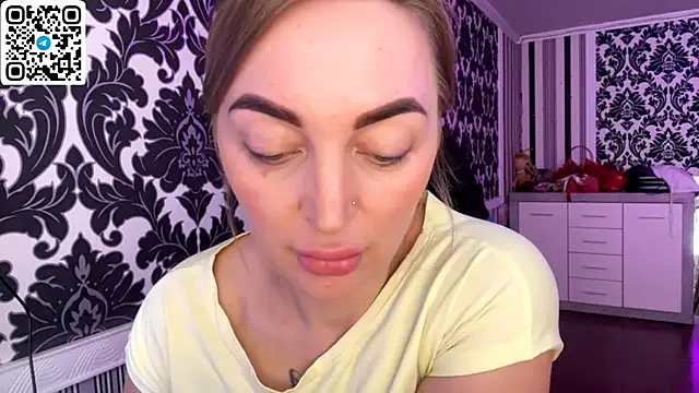 Chat +18 de Vellora_ ao vivo