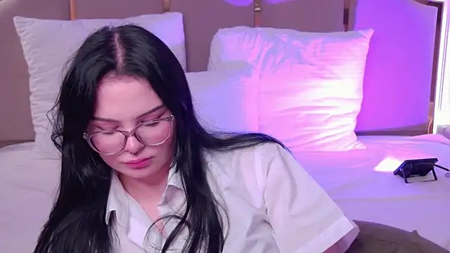 Chat +18 de CindyMil ao vivo