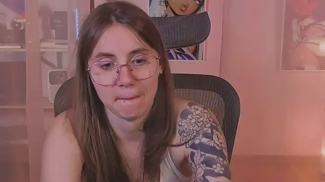 Chat +18 de _AnnaStark_ ao vivo