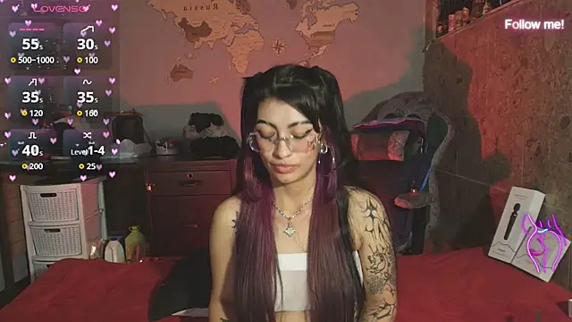 Chat XXX en directo de mia_devine_