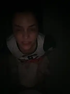 Chat +18 de Skay_Hot ao vivo