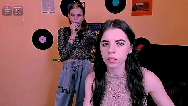 Chat XXX en directo de lyra_desire