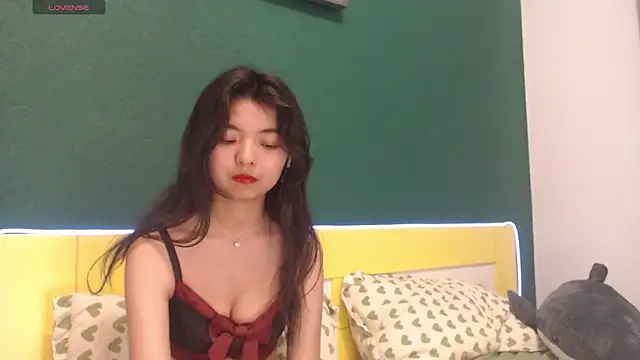 Shy_Kira Adlı Modelin Canlı XXX Sohbeti