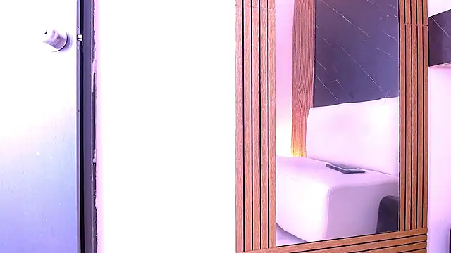 Chat +18 de Lian_Jacob ao vivo