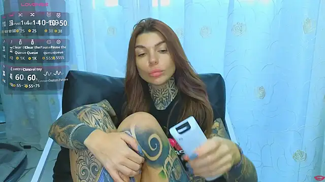 tattooedBabyy XXX чат на живо