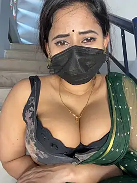 Pokazy przed kamerką – Hot-Haney77