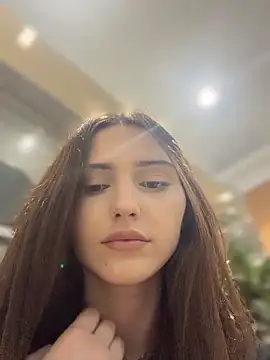 دردشة AnitaFly الجنسية المباشرة