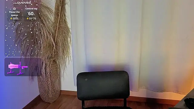Онлайн чат XXX JACKI_JO