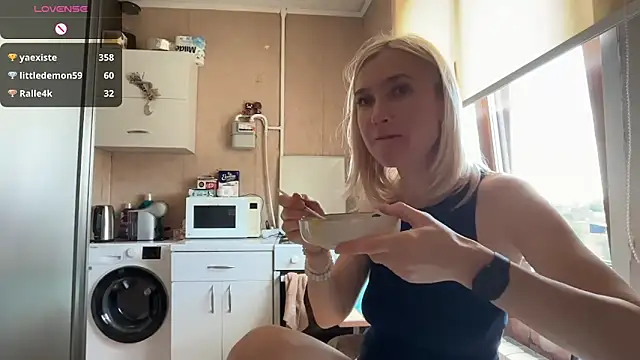 Онлайн чат XXX AngelJeni