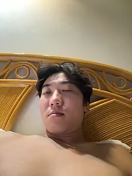 YourBadboy718 现场XXX聊天