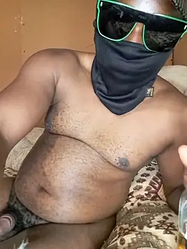 BlackMaskedBear Live XXX-Chat