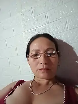 Cucci07 Chat XXX in diretta