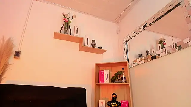 Chat +18 de Tylla__ ao vivo