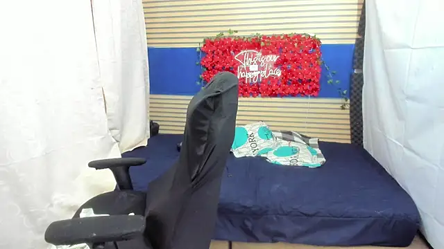 צ'אט XXX בשידור חי של rosse_2504