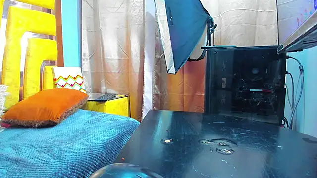 Chat XXX en directo de AlahiaEvanz