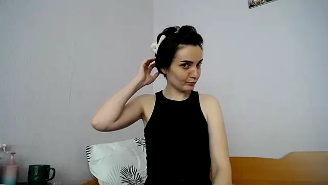Shiny_gine Chat XXX in diretta