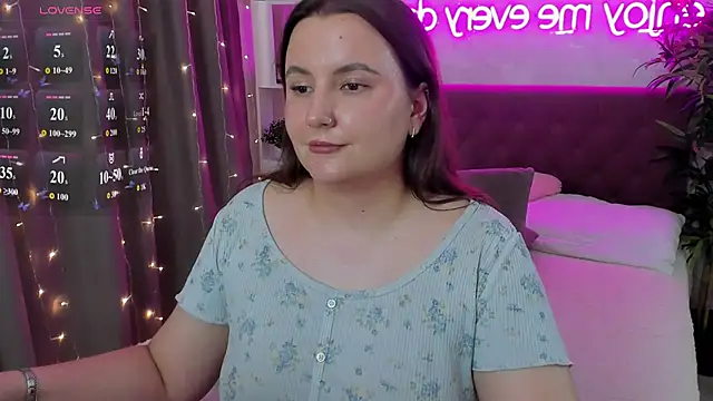 Chat +18 de FeralPeach ao vivo