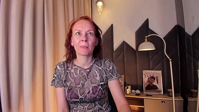 Chat +18 de NikaGentle ao vivo