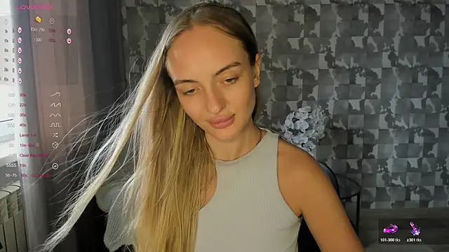 Chat +18 de A_delina ao vivo