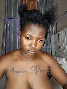 Chatroom XXX en direct de TrishaKalid
