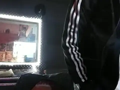 Chat +18 de mcperson222 ao vivo