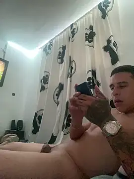 Chatroom XXX en direct de jhuan99