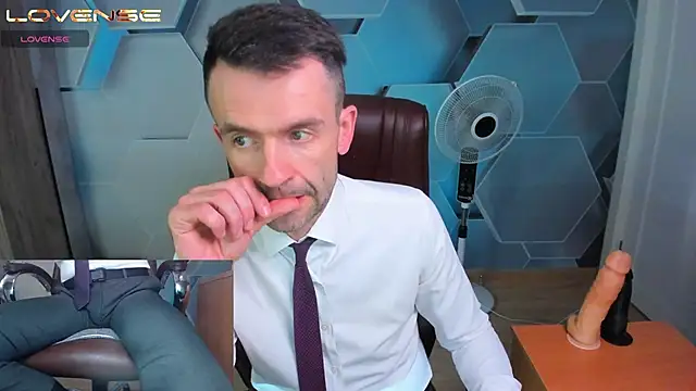 SteveTiger 라이브 XXX 채팅