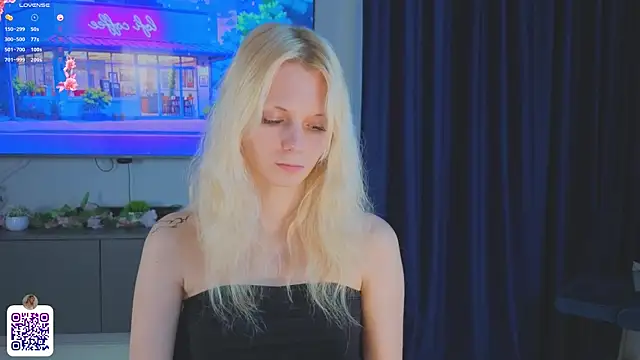 Chat +18 de JuanaSumma ao vivo