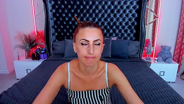 Živý XXX chat Rebecca_Diamond